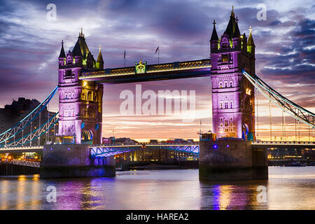 Dienstag, 27. September, Tower Bridge, London, England, 2016.Photo: David Rowland / One-Image.com Stockfoto Dienstag, 27. September, Tower Bridge, London, England, 2016.Photo: David Rowland / One-Image.com Stockfoto