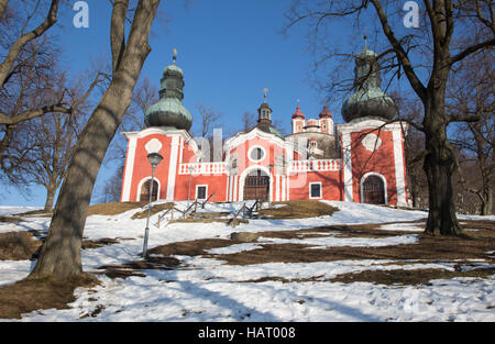 Banska Stiavnica - die Unterkirche der barocken Kalvarienberg, erbaut im Jahre 1744-1751 im Winter. Stockfoto