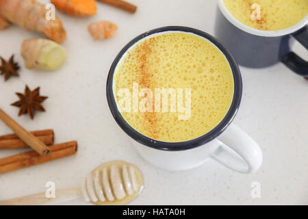 Turmetic goldene Milch latte Stockfoto