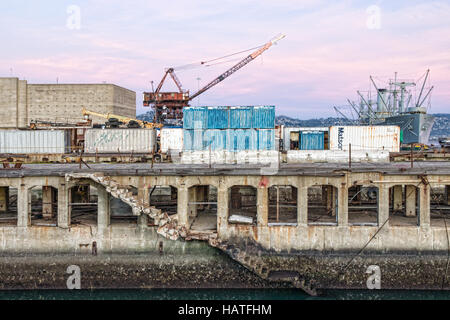 Verlassene Dock auf Mare Island, in der Nähe von Vallejo California. Stockfoto
