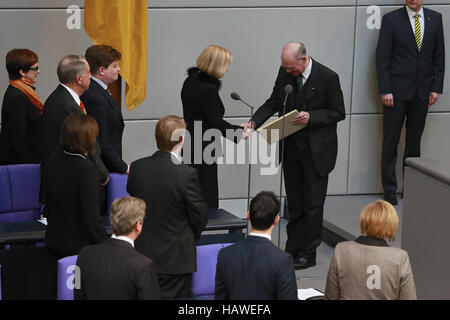 Neue FM Wanka ist willkommen im Bundestag Stockfoto