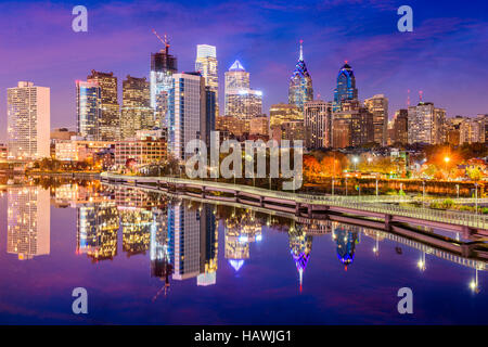 Skyline von Philadelphia, Pennsylvania, USA am Schuylkill River. Stockfoto