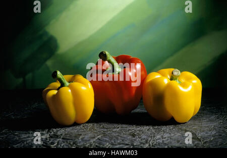 Rote und gelbe süße Paprika (oder Bell Capsicum), Capsicum Annuum Grossum Stockfoto