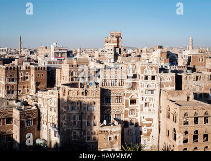 Blick auf zentrale Sanaa Stadt Stadt Skyline traditionellen Altbauten im Jemen Stockfoto