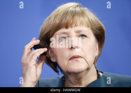 Bundeskanzlerin Merkel und PM Al-Thani von Katar Stockfoto