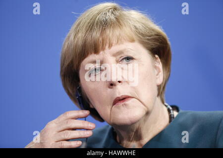 Bundeskanzlerin Merkel und PM Al-Thani von Katar Stockfoto