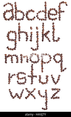 Alphabet Buchstaben aus Kaffeebohnen hergestellt. Isoliert auf weißem Hintergrund. Stockfoto