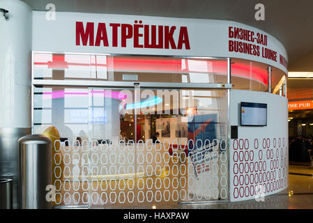 Moskau, Russland - Oktober 31.2016. Matroschka - Businesslounge am Flughafen "Scheremetjewo" Stockfoto