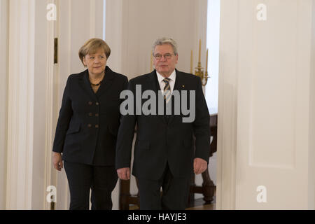 Merkel ist neue Bundeskanzlerin von Gauck ernannt. Stockfoto