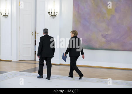 Merkel ist neue Bundeskanzlerin von Gauck ernannt. Stockfoto