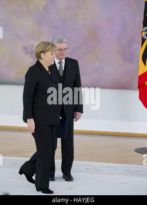 Merkel ist neue Bundeskanzlerin von Gauck ernannt. Stockfoto