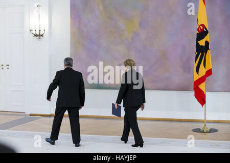 Merkel ist neue Bundeskanzlerin von Gauck ernannt. Stockfoto