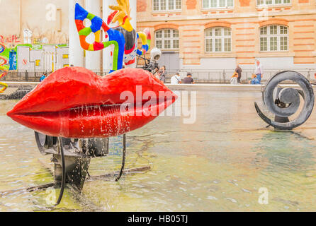 Detail der Stravinsky Fountainwith Skulpturen von Niki de Saintphalle und Jean Tinguely, platzieren Sie Strawinsky neben Georges Pompidou Stockfoto