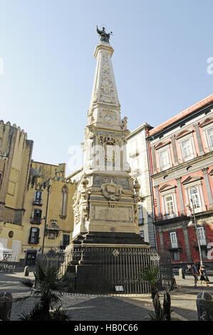 Piazza San Domenico Maggiore, Neapel, Italien Stockfoto