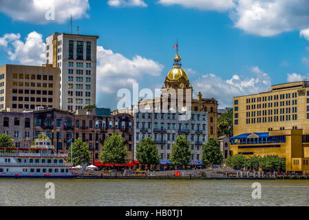 Die Skyline der Innenstadt Savannah Georgia USA Stockfoto