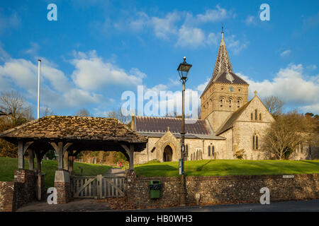 Herbst im All Saints Church in East Meon, Hampshire, England. Stockfoto