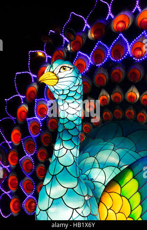 Magische Laterne-Festival in Birmingham Botanical Gardens, West Midlands, Vereinigtes Königreich. Stockfoto