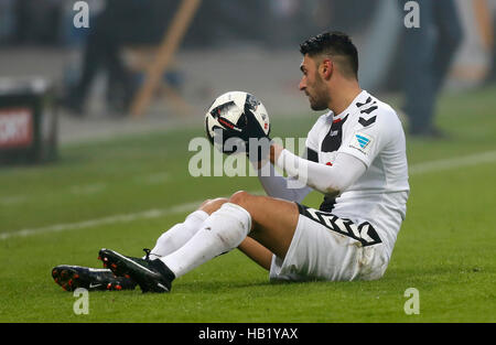 Leverkusen, Deutschland. 3. Dezember 2016. Bundesliga-Spieltag 13, Bayer 04 Leverkusen Vs SC Freiburg: Vincenzo Grifo (Freiburg). Bildnachweis: Jürgen Schwarz/Alamy Live-Nachrichten Stockfoto