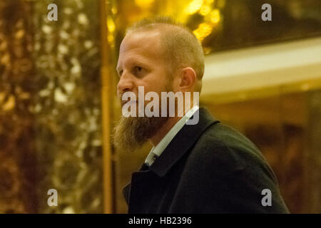 New York, uns. 3. Dezember 2016. Trumpf-Kampagne digitale Regisseur Brad Parscale in gesehen ist der in der Lobby des Trump Tower in New York, NY, USA am 3. Dezember 2016. Bildnachweis: Albin Lohr-Jones/Pool über CNP - NO-Draht-SERVICE - Foto: Albin Lohr-Jones/Consolidated/Dpa/Alamy Live News Stockfoto