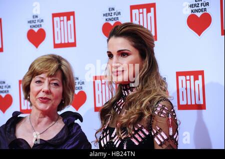 Berlin, Deutschland. 3. Dezember 2016. Königin Rania bei deutschen Charity "Ein Herz Fuer Kinder" in Berlin.03.12.2016 | Nutzung weltweit Credit: Dpa/Alamy Live-Nachrichten Stockfoto