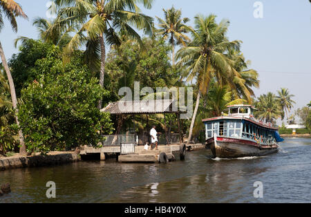 Wasser Taxi Fähre auf den Backwaters Kerala, Indien, Stockfoto