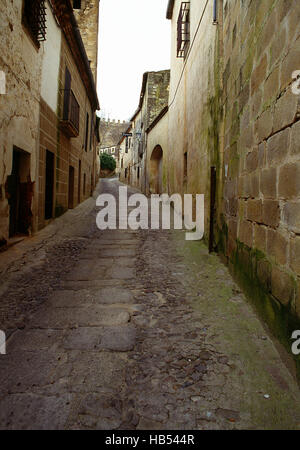 Gepflasterte Straße in der Altstadt. Trujillo, Provinz Cáceres, Extremadura, Spanien. Stockfoto