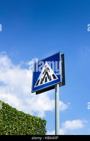 Fußgängerüberweg Zeichen Stockfoto