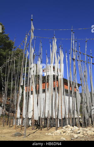 Buddhistische Gebetsfahnen - Königreich Bhutan Stockfoto