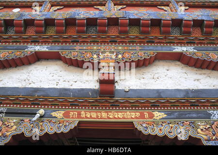 Malerarbeiten in den Dzong Stockfoto