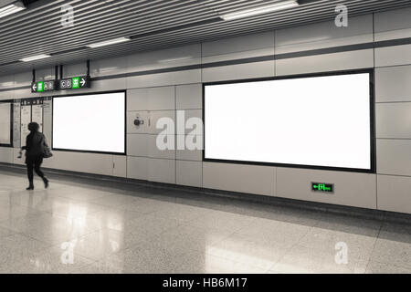 leeren Plakatwand in u-Bahnstation Stockfoto
