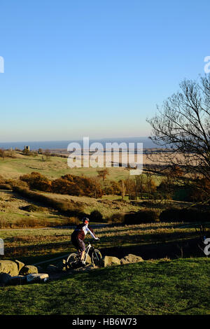 Hadleigh Olympische Bike-Park, mit Blick auf Hadleigh Castle Stockfoto