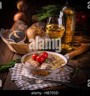 Gebratene Edward mit Zwiebel Stockfoto