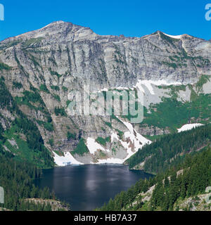 Wanless See unter Engle Höchststand in der Wildnis Kabinett Berge in der Nähe von Noxon, montana Stockfoto