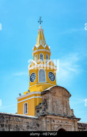 Die historischen Uhrturm-Tor ist der Haupteingang der kolonialen Altstadt von Cartagena, Kolumbien Stockfoto