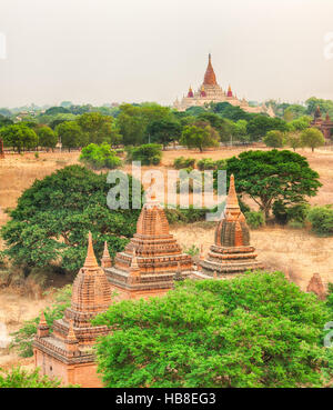 Blick von der Shwesandaw Pagode. Stockfoto