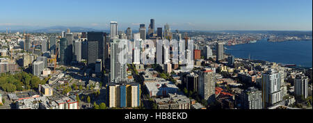 Skyline, gesehen vom Turm der Space Needle, Seattle, Washington, USA Stockfoto