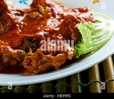 Westafrika würziges Huhn Erdnuss-Suppe Stockfoto