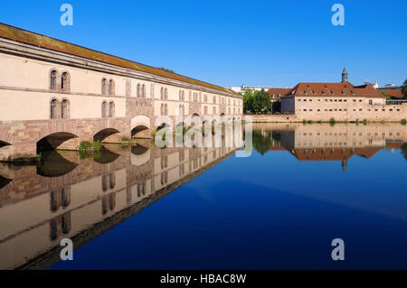 Sperrfeuer Vauban in Strassburg - Sperrfeuer Vauban in Straßburg, Elsass, Frankreich Stockfoto