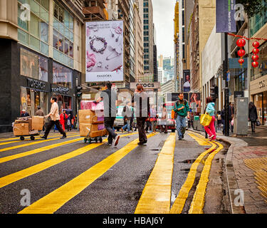 Queens Road Central in Hongkong am 12. März. Stockfoto