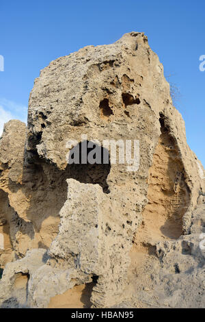 Ausgewaschene Felsen in Kato Paphos archäologische Park, Zypern Stockfoto