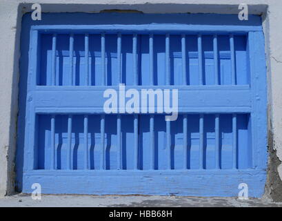 Vergitterten Fenster auf ein altes Haus, auf dem Bahrain Perlentauchen Trail, Muharraq, Königreich Bahrain Stockfoto