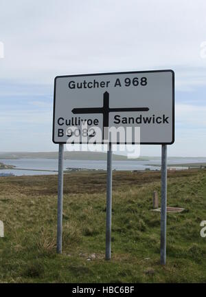 Schild auf einem 968 in der Nähe von gutcher Yell, shetland Schottland juni 2014 Stockfoto
