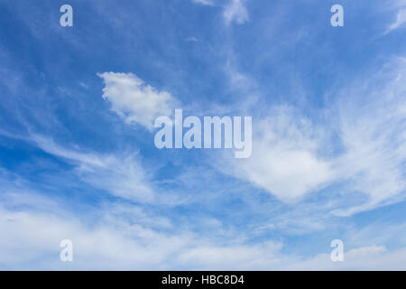 Die weiten blauen Himmel und Wolken Himmel Stockfoto