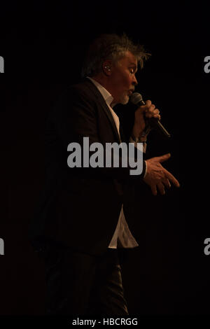 Wrexham, UK. 6. Dezember 2016. Paul Young bei William Aston Hall Wrexham Credit: Ceridwen Hughes/Alamy Live-Nachrichten Stockfoto