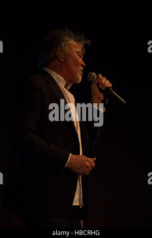 Wrexham, UK. 6. Dezember 2016. Paul Young bei William Aston Hall Wrexham Credit: Ceridwen Hughes/Alamy Live-Nachrichten Stockfoto