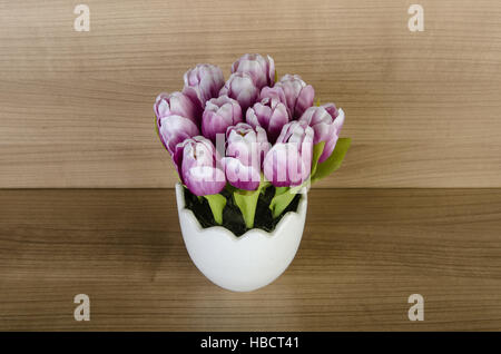 Tulpe Blumen aus Holz Hintergrund Stockfoto