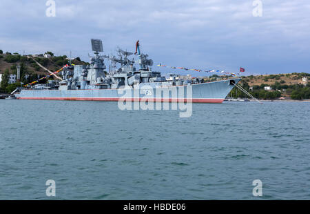 Kertsch 753 war ein Kara-Klasse Raketenkreuzer der sowjetischen und später russischen Marine. Stockfoto