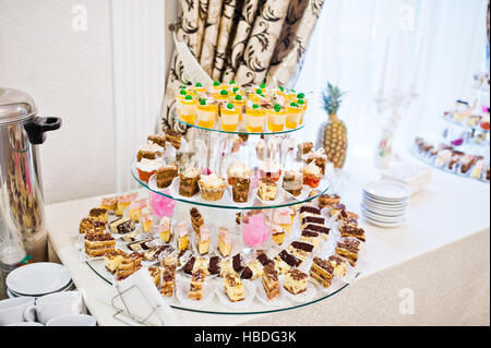 Hochzeitsfeier, Inhaltsverzeichnis Kuchen und süßen Stockfoto