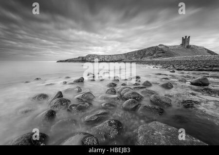 Lange Exposition von Dunstanburgh Castle Stockfoto