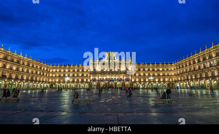 Plaza Mayor in der Nacht, Salamanca, Spanien Stockfoto